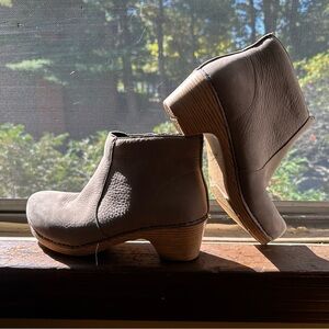 Dansko Maria Leather Ankle Boot Nubuck EU 40
